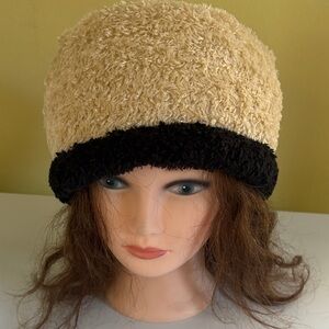 Mountain Hardwear Women’s Regular One Size Poly Winter Hat